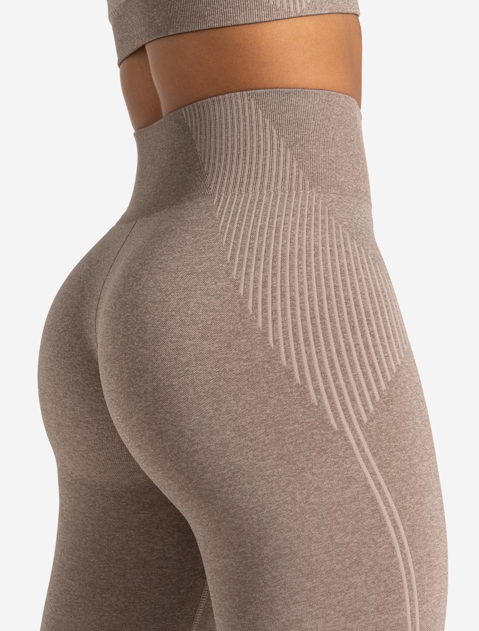 ADAPT 2.0 Seamless 7/8 Leggings - Fawn - Image 3