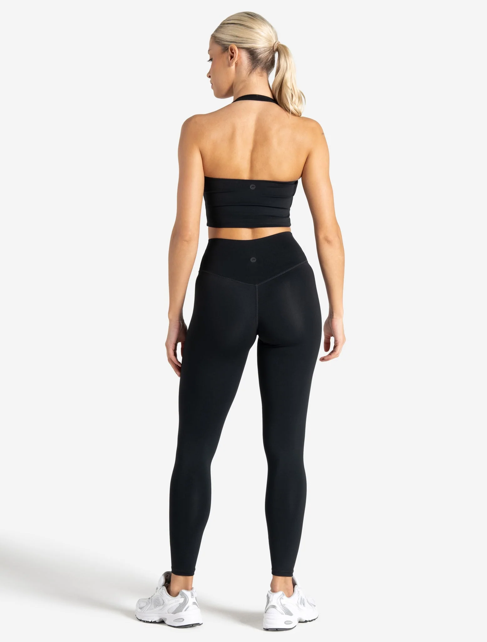 Allure Halter Built-in Bra Crop Top - Black - Image 4