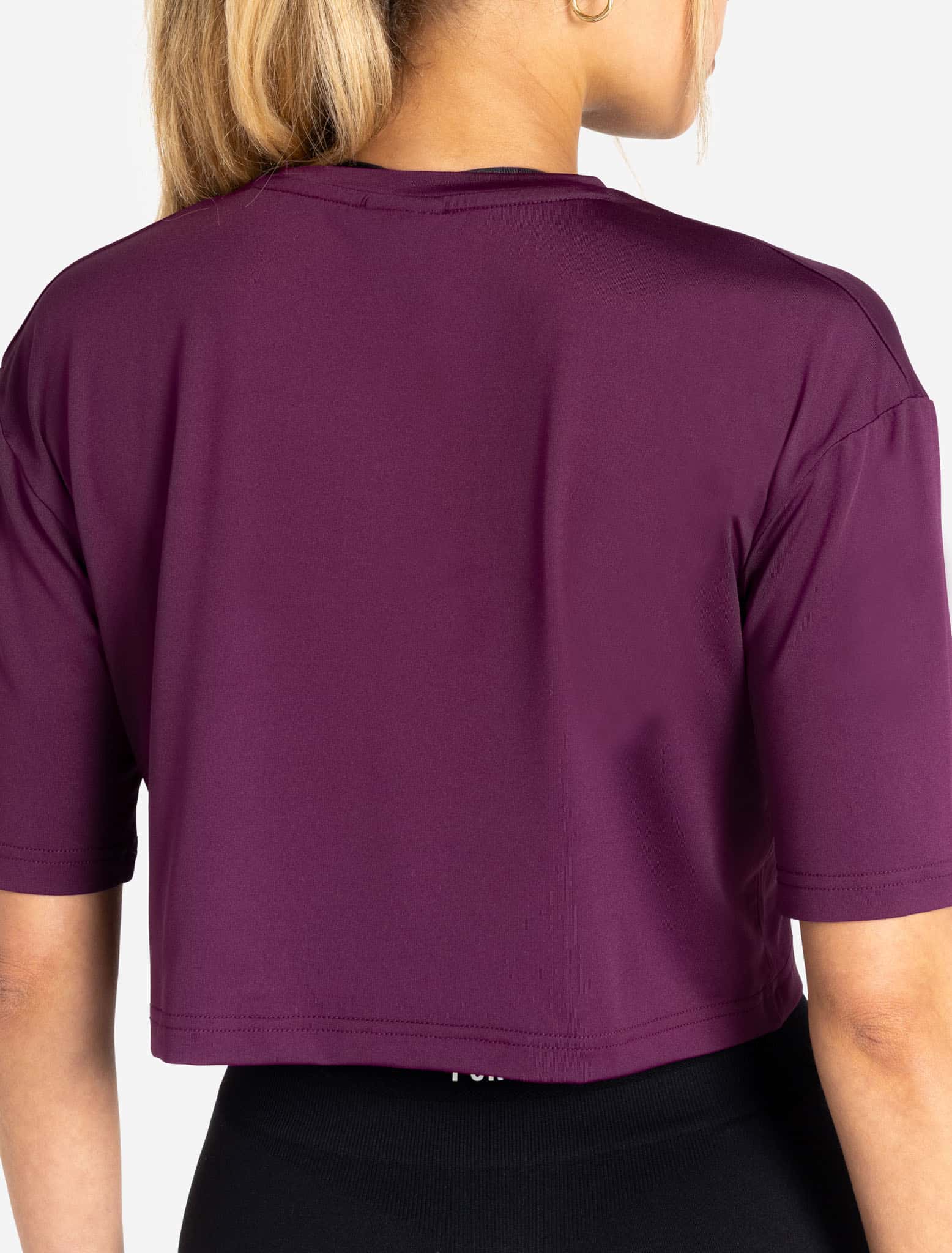 BreathEasy Crop T-Shirt - Purple - Image 4