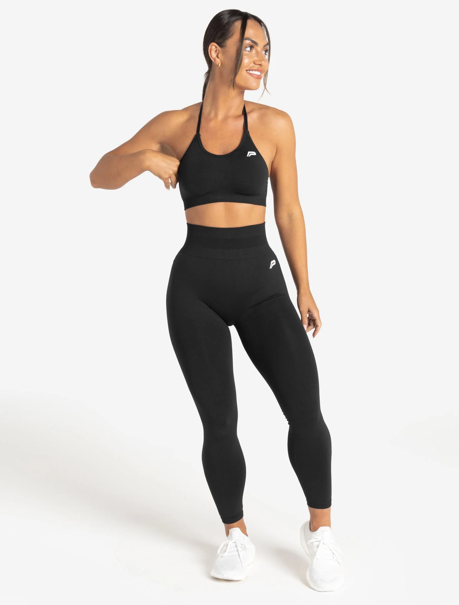 Scrunch Seamless Sports Bra - Black - Image 6