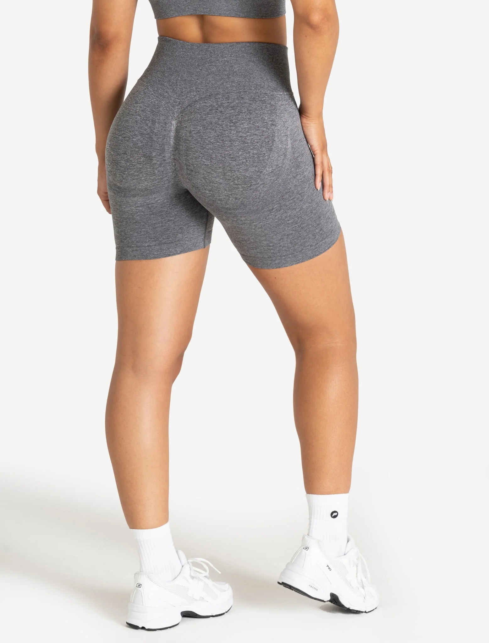 Training Seamless Scrunch Shorts - Grey Marl - Image 4